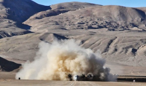 Tháng 8 năm 2013, máy bay vận tải C-130J Super Hercules bất ngờ hạ cánh xuống khu vực Ladakh